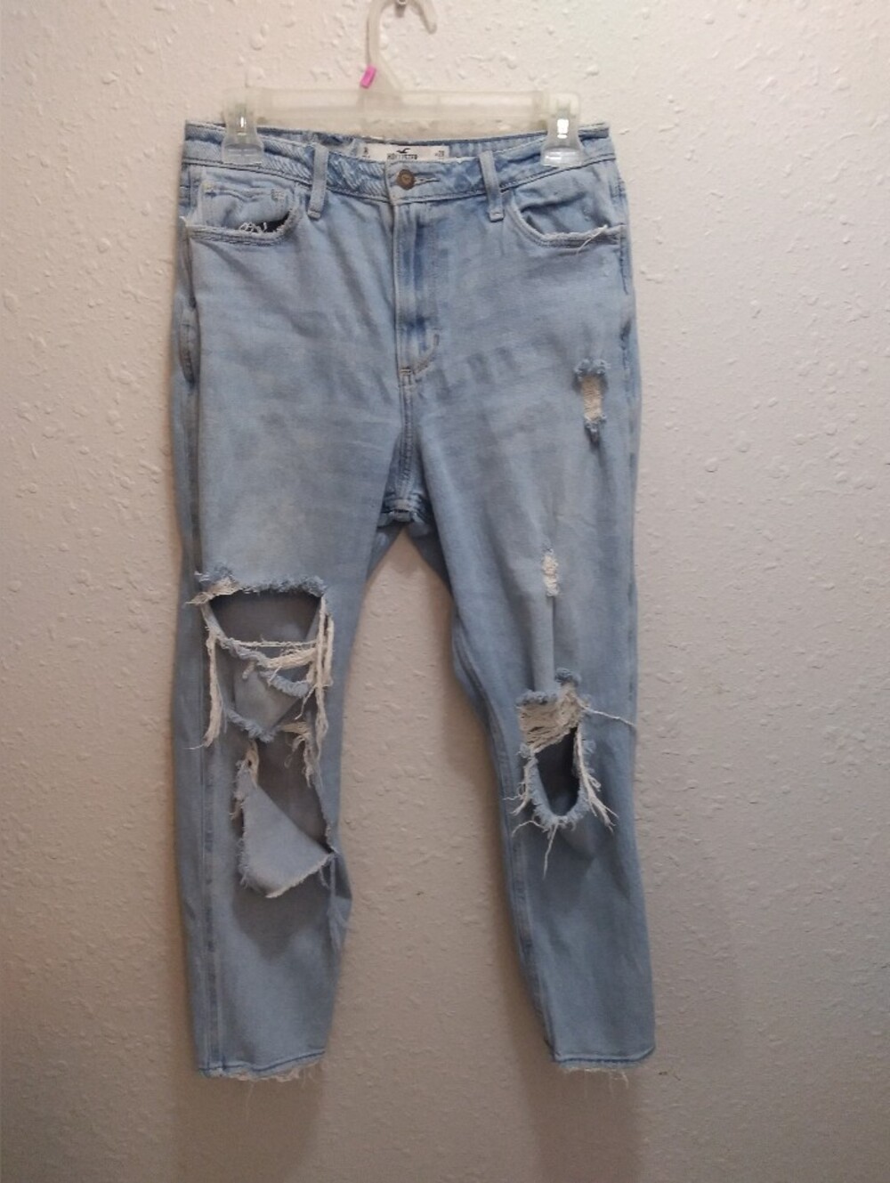 Hollister Curvy Hi Rise Mom Jeans